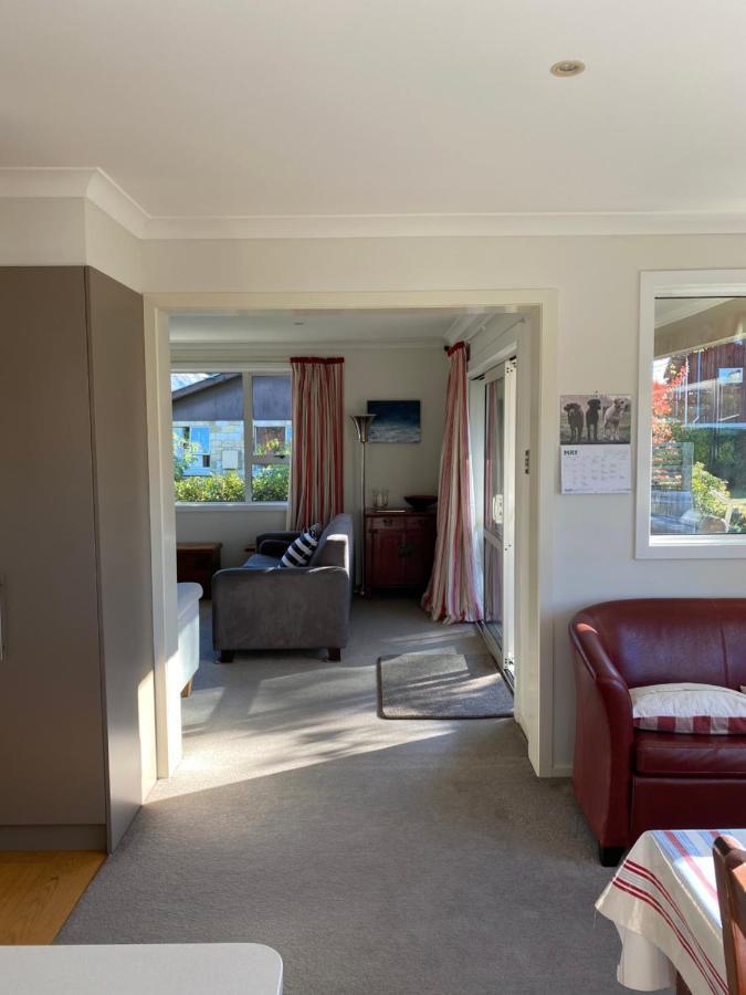 Amazing Aubrey, Walk To Bremner Bay Villa Wanaka Bagian luar foto